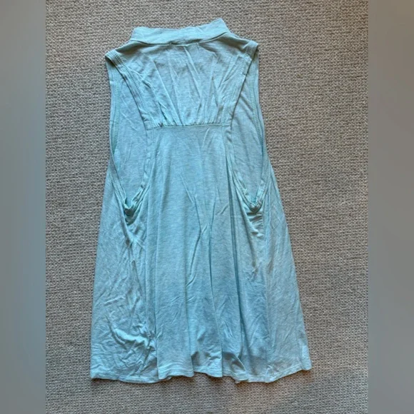 Fabrik fab’rik Mint Green Sleeveless top with Ribbed back feature in Size Small - Picture 5 of 7
